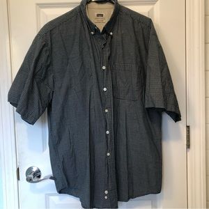 😎 3/$10 Haggar wrinkle free button up shirt